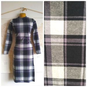 Long Sleeve Midi Plaid Knit Dress-Size S